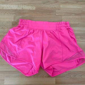 Lululemon Hotty Hot 4inch